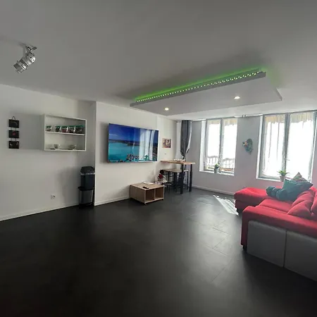 Apartment Bel Style Avec Jacuzzi Sedan